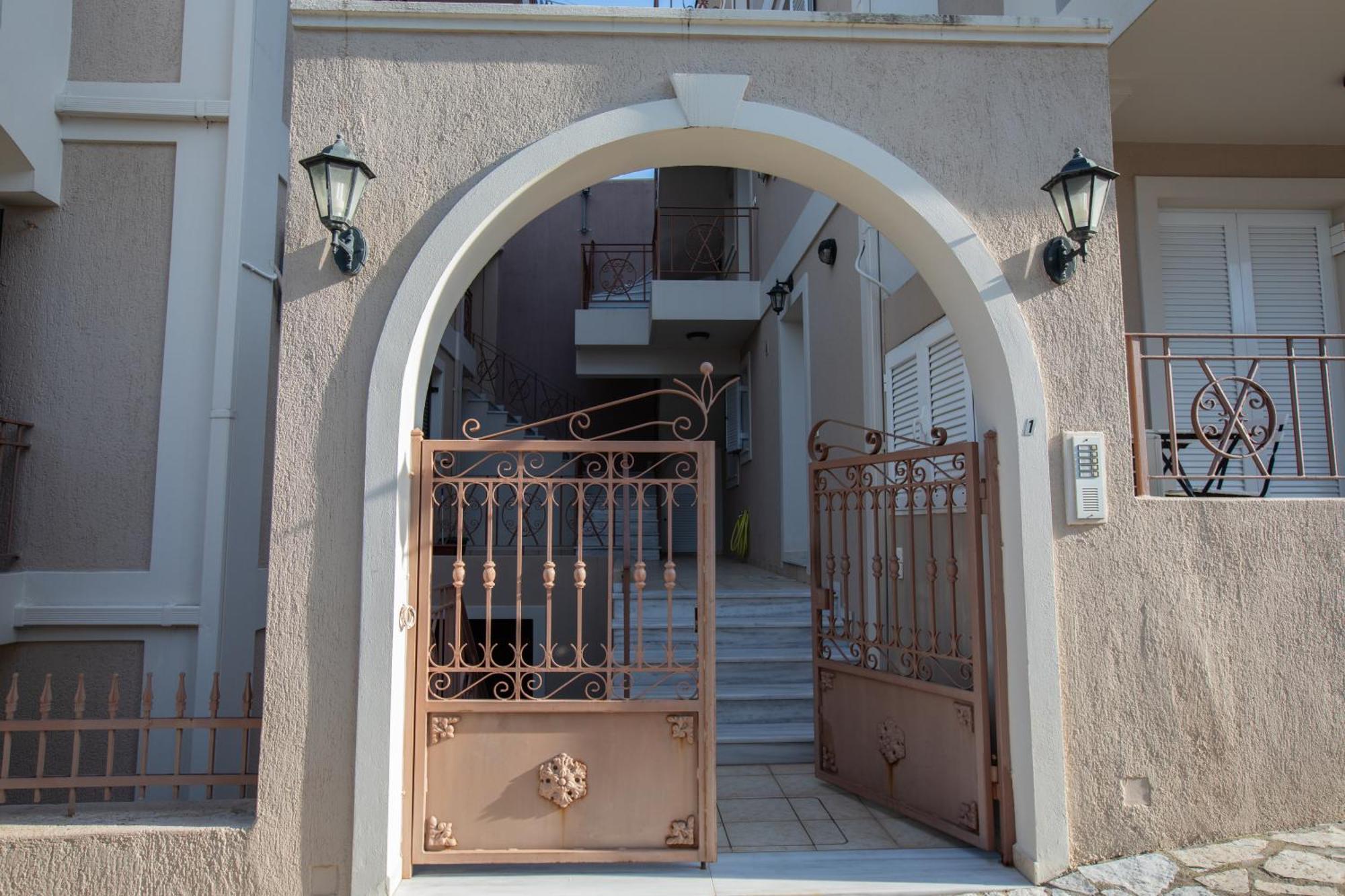 Elena'S Apartment 4 Аргостолион Экстерьер фото